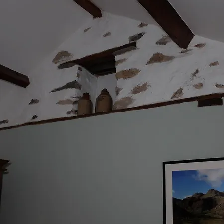 瑞斯小屋旅馆 *