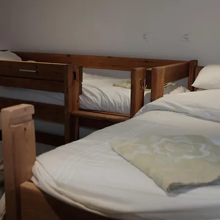 瑞斯小屋旅馆 * 格拉斯米尔